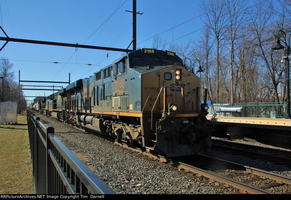 CSX 3168 leads Q422